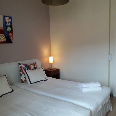 Peaceful Top Floor Apt W Balconies - Cambridge Right - Ac 푼샬 외부 사진