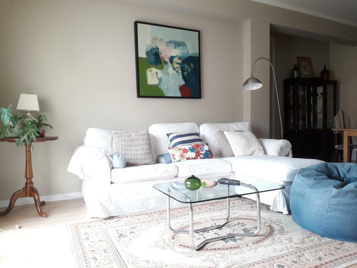 Peaceful Top Floor Apt W Balconies - Cambridge Right - Ac 푼샬 외부 사진