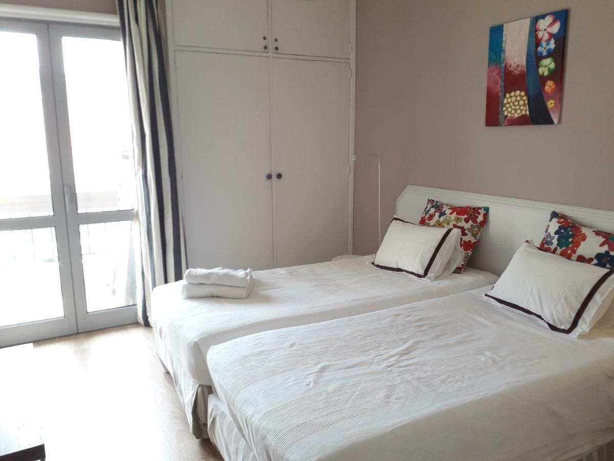 Peaceful Top Floor Apt W Balconies - Cambridge Right - Ac 푼샬 외부 사진